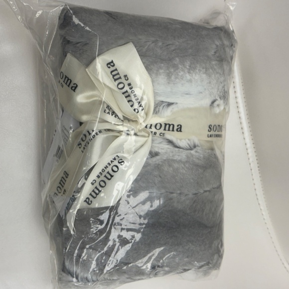 Sonoma Lavender Spa Heat Wrap Platinum Angora Microwaveable Heat Pad Silver NEW - Picture 4 of 16